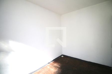 Quarto 1 de apartamento para alugar com 2 quartos, 50m² em Parada de Lucas, Rio de Janeiro