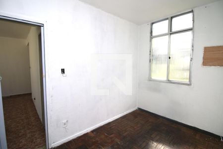 Quarto 1 de apartamento para alugar com 2 quartos, 50m² em Parada de Lucas, Rio de Janeiro