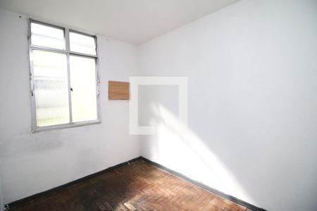 Quarto 1 de apartamento para alugar com 2 quartos, 50m² em Parada de Lucas, Rio de Janeiro