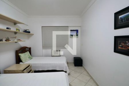 Apartamento para alugar com 136m², 4 quartos e 2 vagasQuarto