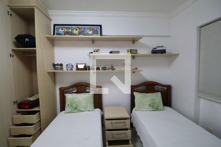 Apartamento para alugar com 136m², 4 quartos e 2 vagasQuarto
