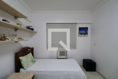 Apartamento para alugar com 136m², 4 quartos e 2 vagasQuarto