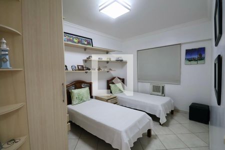 Apartamento para alugar com 136m², 4 quartos e 2 vagasQuarto