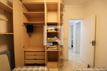 Apartamento para alugar com 136m², 4 quartos e 2 vagasQuarto 2