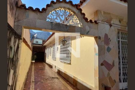 Casa à venda com 360m², 5 quartos e 6 vagas