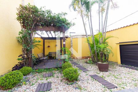 Casa de condomínio à venda com 129m², 3 quartos e 1 vaga Casa de condomínio à venda com 129m², 3 quartos e 1 vagaÁrea comum - Jardim