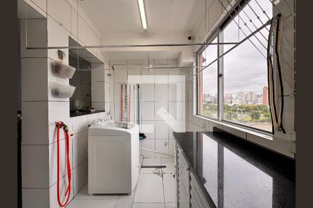 Apartamento à venda com 130m², 2 quartos e 1 vagaÁrea de Serviço