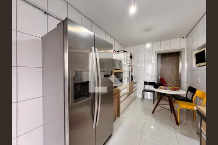 Apartamento à venda com 130m², 2 quartos e 1 vagaCozinha