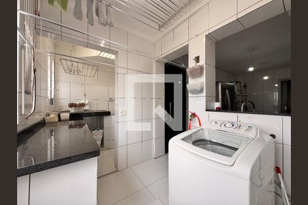 Apartamento à venda com 130m², 2 quartos e 1 vagaÁrea de Serviço