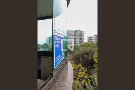 Apartamento à venda com 100m², 2 quartos e 2 vagasPlaquinha