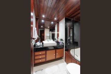 Apartamento à venda com 100m², 2 quartos e 2 vagasBanheiro Quarto 2 suíte