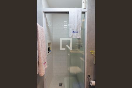 Apartamento à venda com 44m², 2 quartos e 1 vaga Apartamento à venda com 44m², 2 quartos e 1 vagaBanheiro