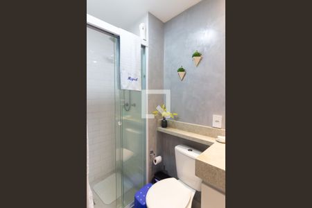 Apartamento à venda com 44m², 2 quartos e 1 vaga Apartamento à venda com 44m², 2 quartos e 1 vagaBanheiro