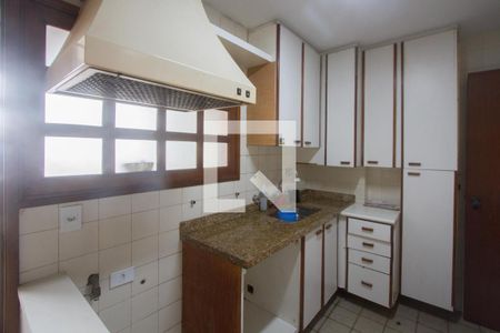 Apartamento à venda com 102m², 2 quartos e 1 vagaCozinha