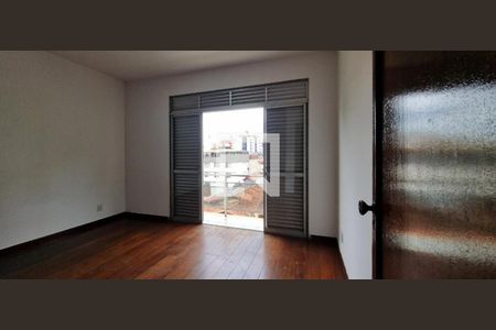 Apartamento à venda com 220m², 5 quartos e 3 vagas