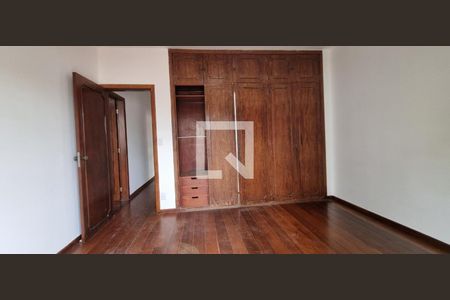 Apartamento à venda com 220m², 5 quartos e 3 vagas