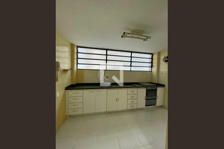 Apartamento à venda com 165m², 3 quartos e 2 vagas