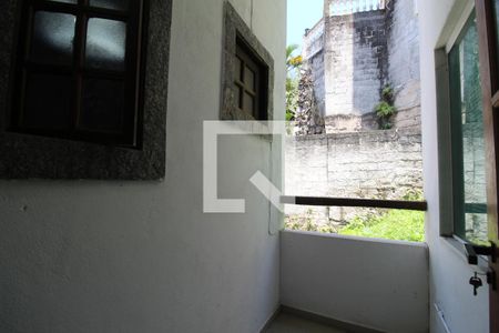 Casa de condomínio à venda com 204m², 4 quartos e 2 vagasQuarto 3 - Varanda
