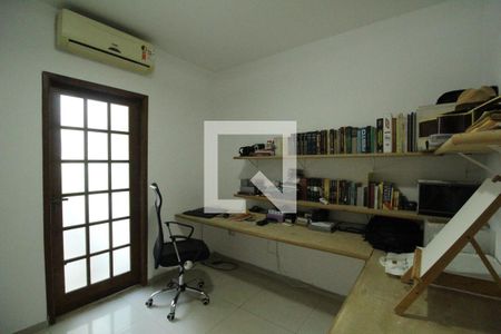 Casa de condomínio à venda com 204m², 4 quartos e 2 vagasQuarto 3