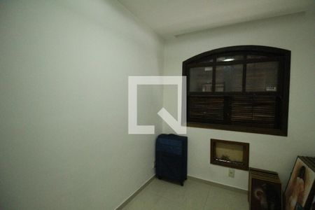 Casa de condomínio à venda com 204m², 4 quartos e 2 vagasQuarto 1