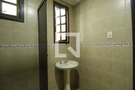 Casa de condomínio à venda com 204m², 4 quartos e 2 vagasBanheiro social 2