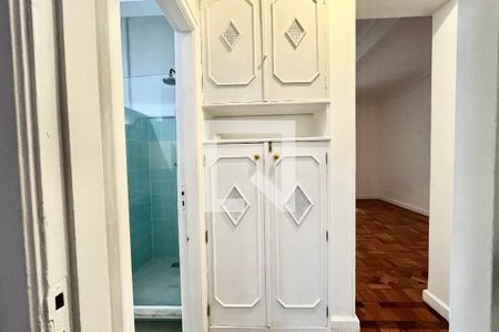 Corredor de apartamento para alugar com 1 quarto, 72m² em Copacabana, Rio de Janeiro