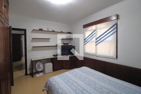 Casa à venda com 334m², 3 quartos e 4 vagasQuarto 2