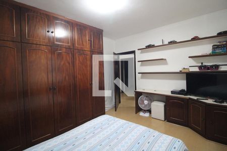 Casa à venda com 334m², 3 quartos e 4 vagasQuarto 2