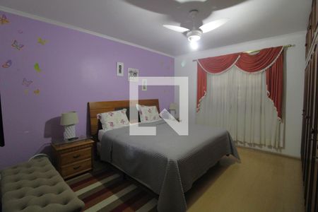 Casa à venda com 334m², 3 quartos e 4 vagasSuíte