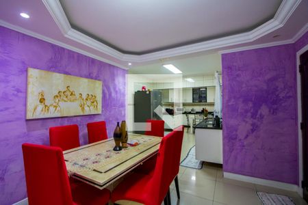 Casa à venda com 350m², 4 quartos e 3 vagasCopa