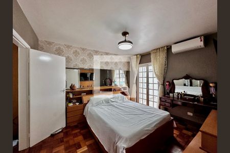 Casa para alugar com 250m², 4 quartos e 3 vagas Casa para alugar com 250m², 4 quartos e 3 vagasSuíte 1