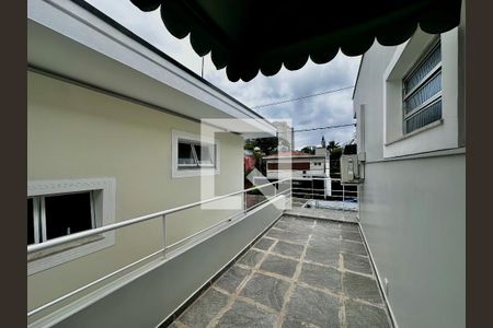 Casa para alugar com 250m², 4 quartos e 3 vagas Casa para alugar com 250m², 4 quartos e 3 vagasSacada Suíte 2 e 3