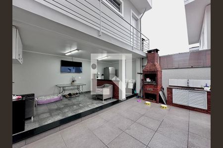 Casa para alugar com 250m², 4 quartos e 3 vagas Casa para alugar com 250m², 4 quartos e 3 vagasQuintal
