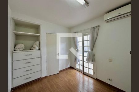 Casa para alugar com 250m², 4 quartos e 3 vagas Casa para alugar com 250m², 4 quartos e 3 vagasSuíte 4