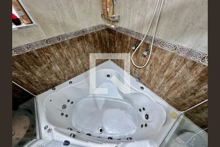 Casa para alugar com 250m², 4 quartos e 3 vagas Casa para alugar com 250m², 4 quartos e 3 vagasBanheiro Suíte 1