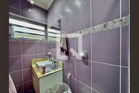 Casa para alugar com 250m², 4 quartos e 3 vagas Casa para alugar com 250m², 4 quartos e 3 vagasBanheiro Suíte 3