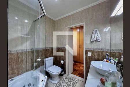 Casa para alugar com 250m², 4 quartos e 3 vagas Casa para alugar com 250m², 4 quartos e 3 vagasBanheiro Suíte 1