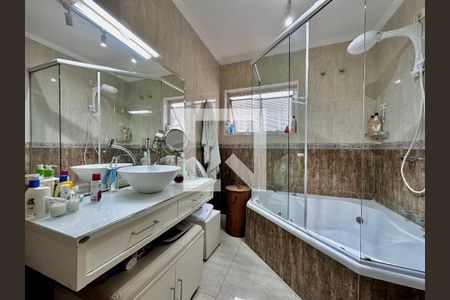 Casa para alugar com 250m², 4 quartos e 3 vagas Casa para alugar com 250m², 4 quartos e 3 vagasBanheiro Suíte 1