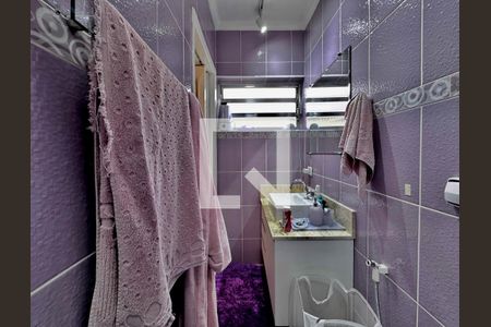 Casa para alugar com 250m², 4 quartos e 3 vagas Casa para alugar com 250m², 4 quartos e 3 vagasBanheiro Suíte 3