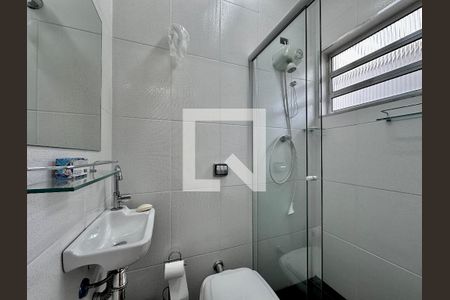 Casa para alugar com 250m², 4 quartos e 3 vagas Casa para alugar com 250m², 4 quartos e 3 vagasBanheiro Suíte 4