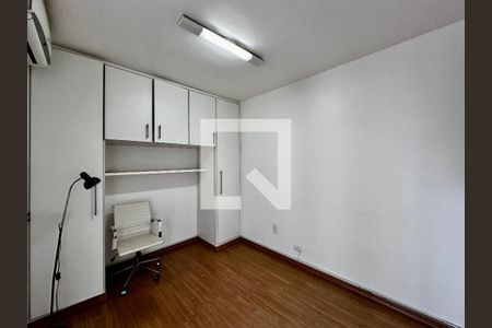 Casa para alugar com 250m², 4 quartos e 3 vagas Casa para alugar com 250m², 4 quartos e 3 vagasSuíte 4