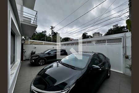 Casa para alugar com 250m², 4 quartos e 3 vagas Casa para alugar com 250m², 4 quartos e 3 vagasGaragem
