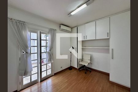 Casa para alugar com 250m², 4 quartos e 3 vagas Casa para alugar com 250m², 4 quartos e 3 vagasSuíte 4