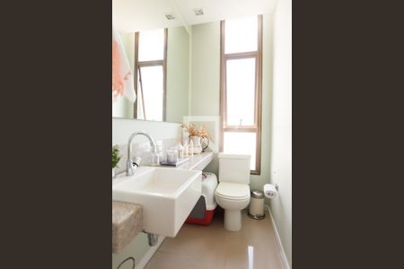 Apartamento à venda com 157m², 4 quartos e 3 vagasLavabo