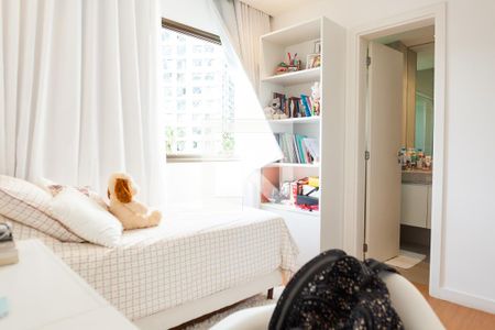 Apartamento à venda com 157m², 4 quartos e 3 vagassuite 1