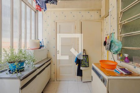 Apartamento à venda com 222m², 3 quartos e 1 vagaÁrea de Serviço