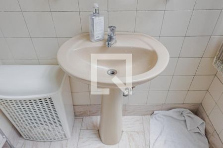 Apartamento à venda com 222m², 3 quartos e 1 vagaBanheiro da Suíte