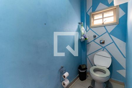 Casa à venda com 250m², 5 quartos e 2 vagas Casa à venda com 250m², 5 quartos e 2 vagasBanheiro da Casa 3