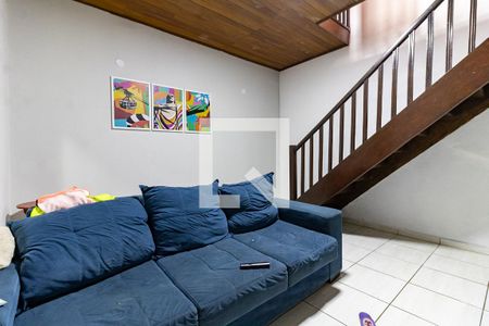 Casa à venda com 250m², 5 quartos e 2 vagas Casa à venda com 250m², 5 quartos e 2 vagasSala da Casa 2