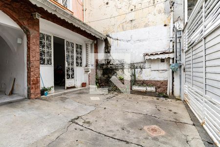 Casa à venda com 250m², 5 quartos e 2 vagas Casa à venda com 250m², 5 quartos e 2 vagasGaragem